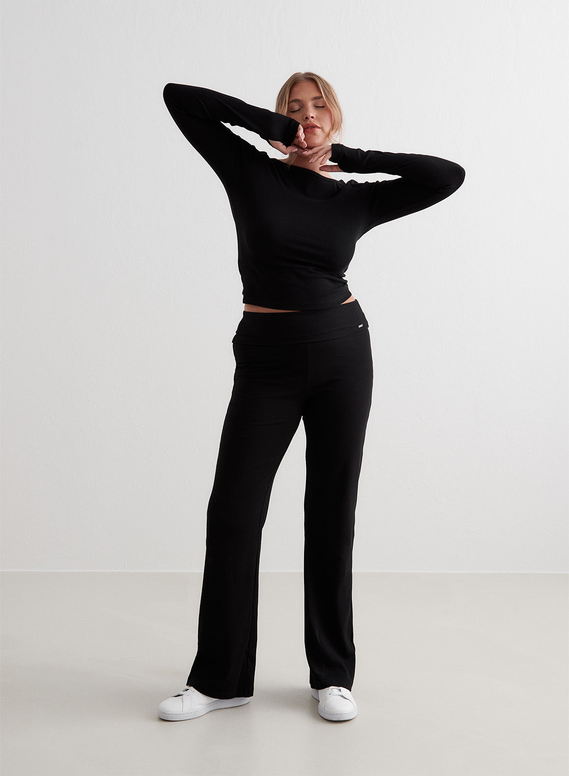 Co Activewear - Black Ease Ribbed Long Sleeve Top third image