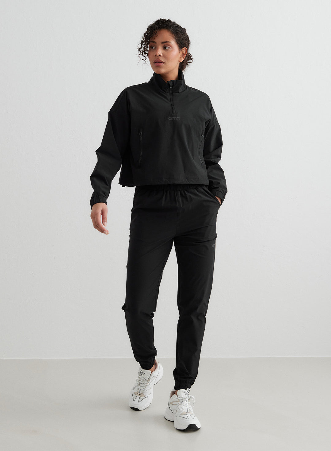 Black Windbreaker Pants – AIM'N AU