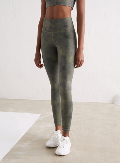 [The model wears size S and is 175cm.]