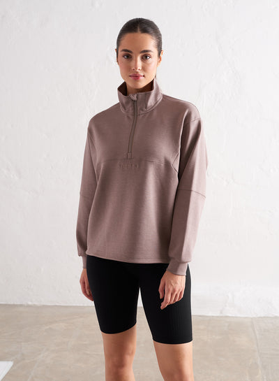 [The model wears size M and is 175 cm.]