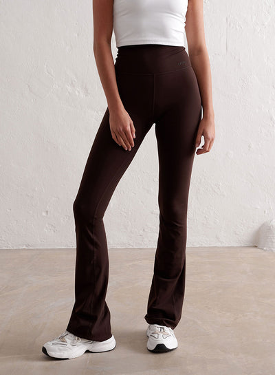[The model wears size XS and is 175 cm.]