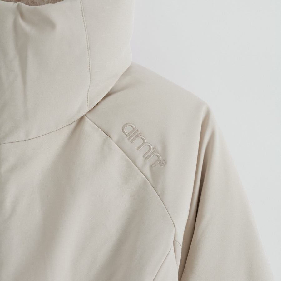Waterproof Rating: 10,000 mm