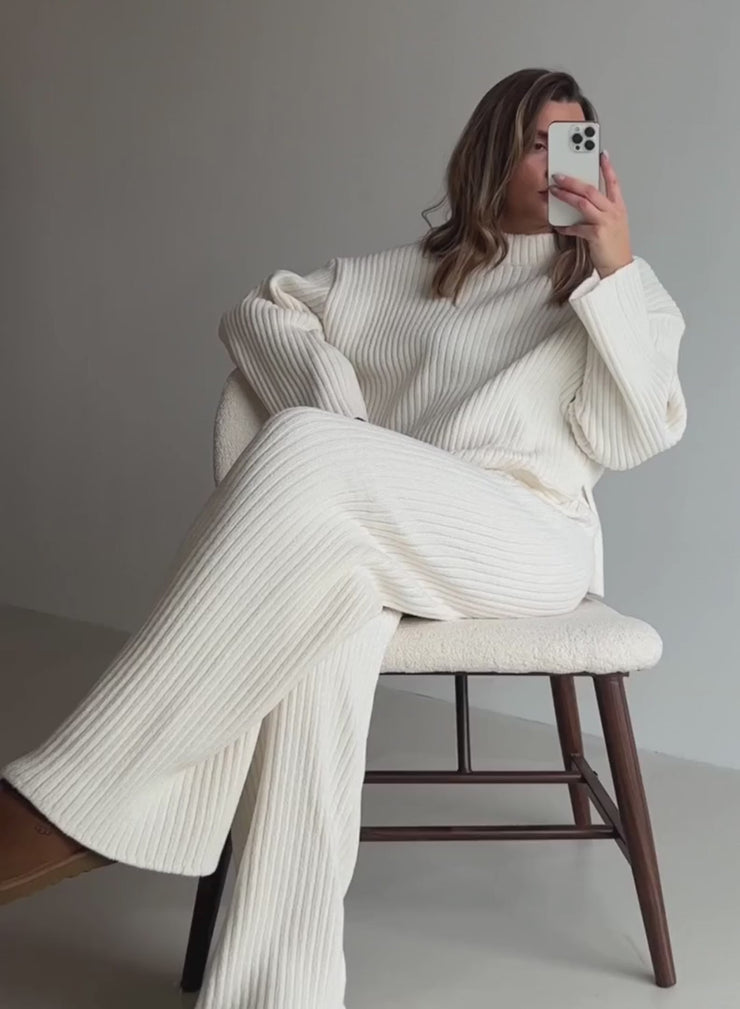 Off-White Rib Knit Pants – AIM'N AU